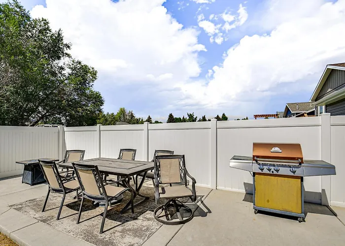 Walk To Downtown: Family-friendly Home! Holiday home *